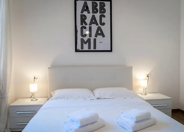 Porta Ovile Civico 5 *