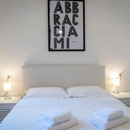 Porta Ovile Civico 5 *